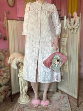 70s Angel Face Quilted Housecoat Robe, Size M-L